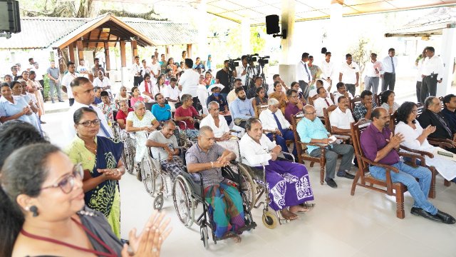 වික්ටෝරියා නිවාස සංකීර්ණයේ නව බහුකාර්ය ගොඩනැගිල්ල විවෘත කිරීම