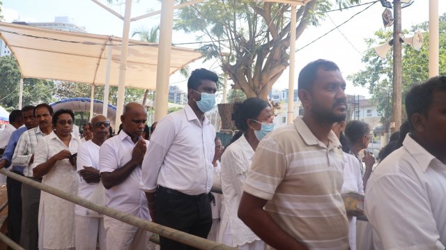 දෙව්නි මෝරි ශ්‍රී සර්වඥ ධාතූන් වහන්සේ ප්‍රදර්ශනය